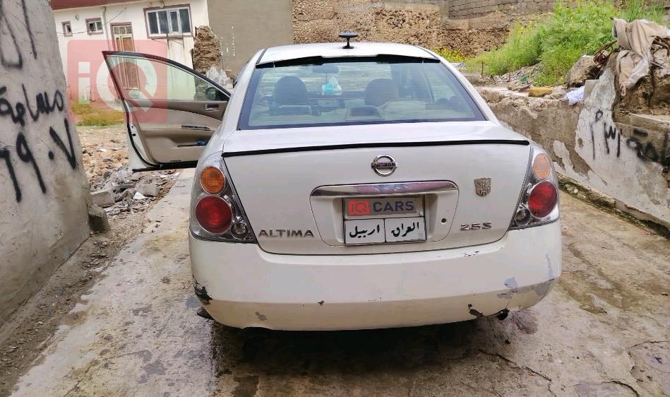 نيسان ألتيما